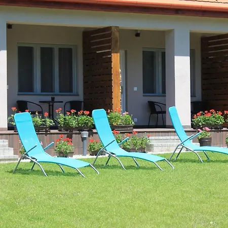 Resort Vizparti Ueduelo Zánka