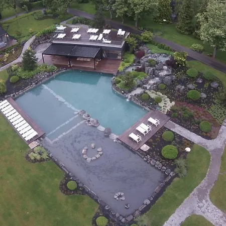 Vizparti Ueduelo * Zánka