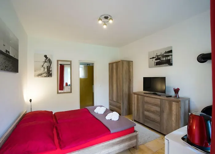 Vizparti Ueduelo Θέρετρο Zánka